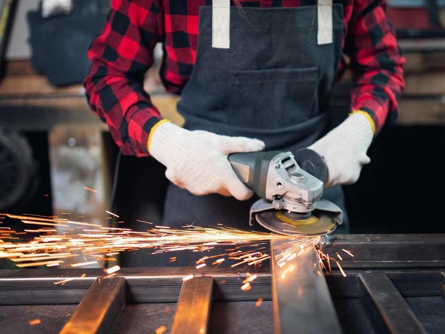 Arbeitserleichterungen im Betrieb: Tipps, um den Arbeitsplatz möglichst ergonomisch zu gestalten