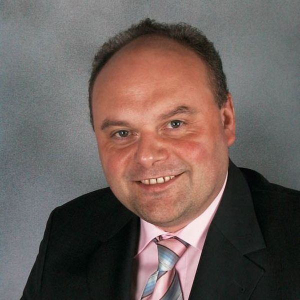 Michael Kremp ist seit 2006 Geschäftsführer der Seehafen Wismar GmbH Michael Kremp ist seit 2006 Geschäftsführer der Seehafen Wismar GmbH