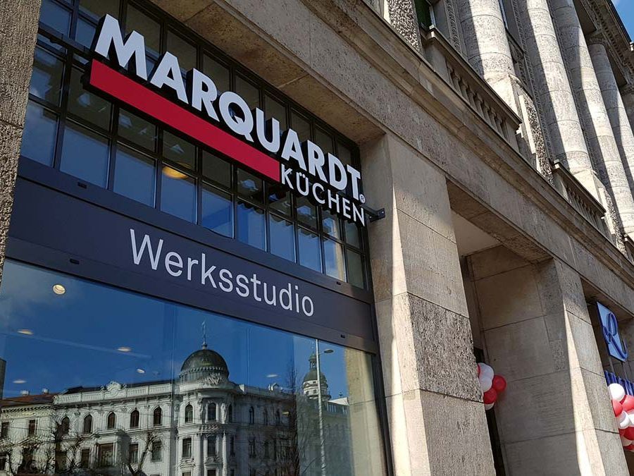 Michael Marquardt Eingangsbereich einer Filiale Michael Marquardt Eingangsbereich einer Filiale
