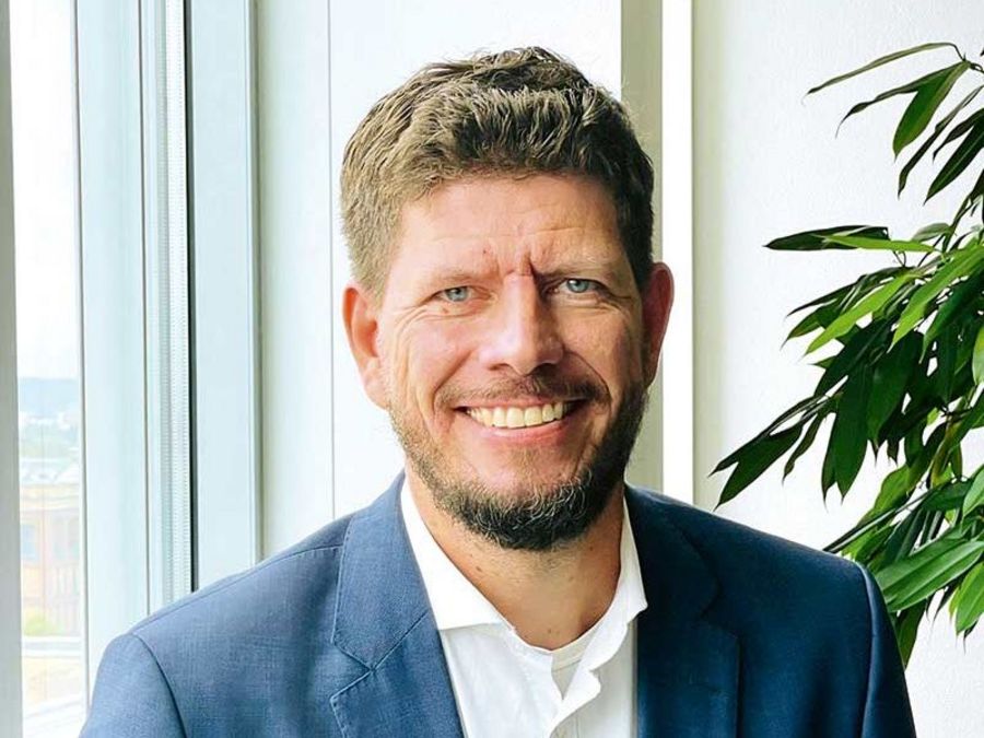 Degussa Bank AG Pressesprecher Arno Rackow Degussa Bank AG Pressesprecher Arno Rackow
