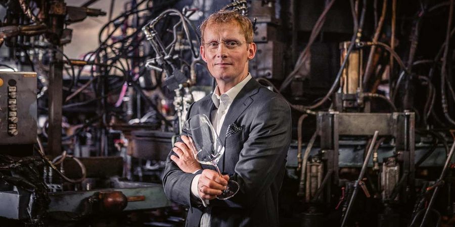 Prof. Dr. Andreas Buske, Inhaber und Geschäftsführer der Zwiesel Kristallglas AG Prof. Dr. Andreas Buske, Inhaber und Geschäftsführer der Zwiesel Kristallglas AG