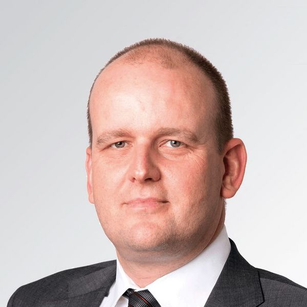 Nils Jensen, Vorstandsvorsitzender der INTENSE AG Nils Jensen, Vorstandsvorsitzender der INTENSE AG