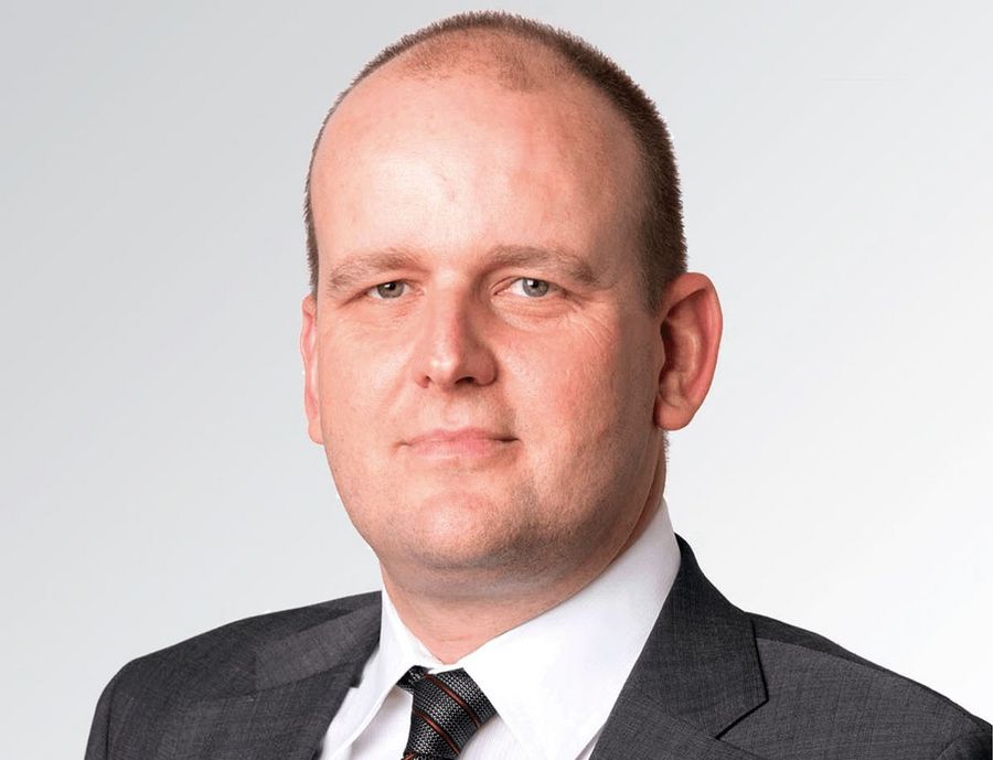 Nils Jensen, Vorstandsvorsitzender der INTENSE AG Nils Jensen, Vorstandsvorsitzender der INTENSE AG