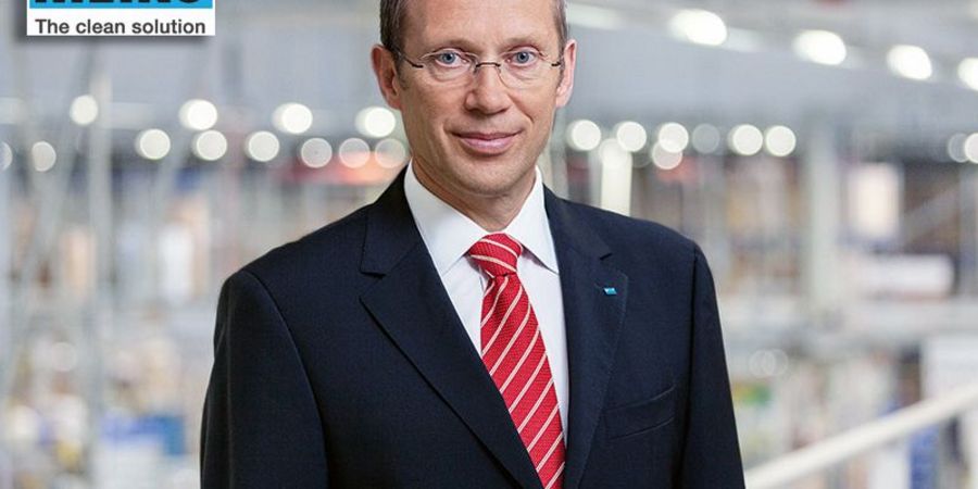 Dr.-Ing. Stefan Scheringer, CEO der MEIKO-Gruppe und Geschäftsführer der MEIKO Maschinenbau GmbH & Co. KG Dr.-Ing. Stefan Scheringer, CEO der MEIKO-Gruppe und Geschäftsführer der MEIKO Maschinenbau GmbH & Co. KG