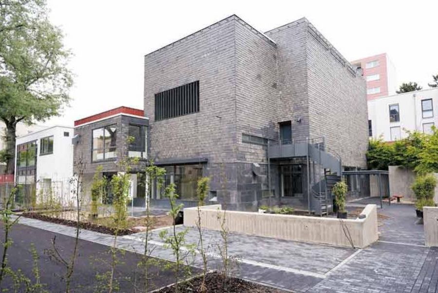 KEG Ehemaliges Gemeindezentrum: heute ein Sozial- und Kulturzentrum KEG Ehemaliges Gemeindezentrum: heute ein Sozial- und Kulturzentrum