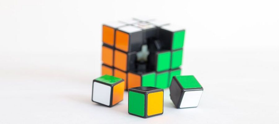 Rubik Würfel demontiert Rubik Würfel demontiert