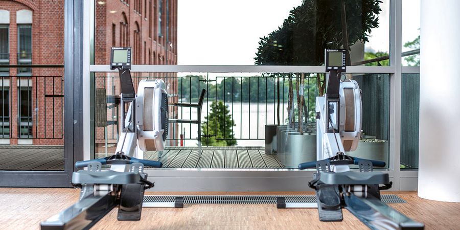 Fit und aktiv in jedem Alter: Der SPA- und Sportclub steht Hotelgästen und Mitgliedern offen Fit und aktiv in jedem Alter: Der SPA- und Sportclub steht Hotelgästen und Mitgliedern offen