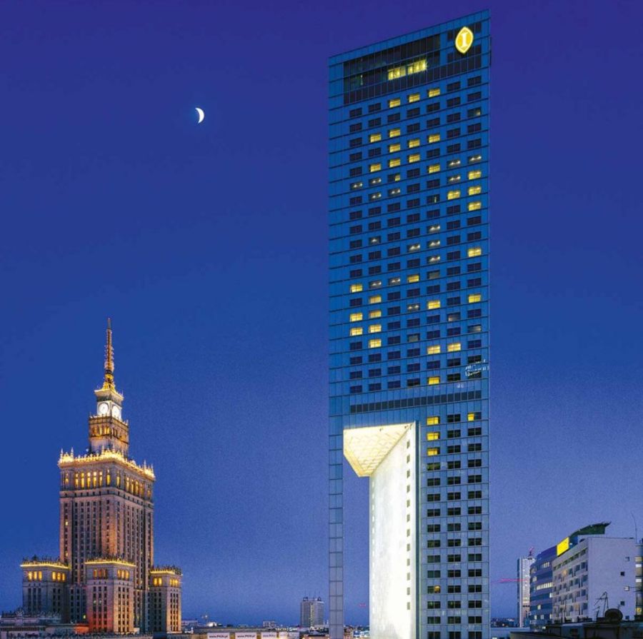 Das Intercontinental in Warschau gehört heute zu den Wahrzeichen der Stadt Das Intercontinental in Warschau gehört heute zu den Wahrzeichen der Stadt