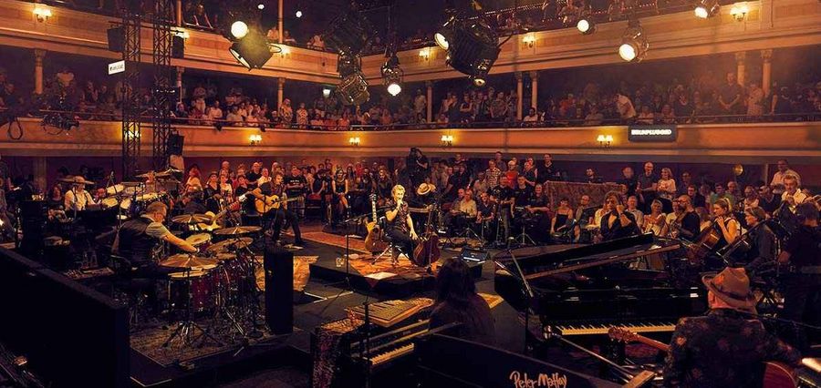 Peter Maffay, Künstler, Unternehmer und sozialer Botschafter Peter Maffay, Künstler, Unternehmer und sozialer Botschafter