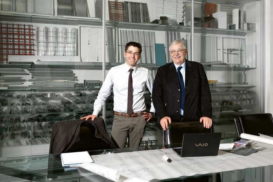 Vatter, Präsident und Gründer Ing. Sergio Dallan und Sohn und CEO Ing. Andrea Dallan Vatter, Präsident und Gründer Ing. Sergio Dallan und Sohn und CEO Ing. Andrea Dallan