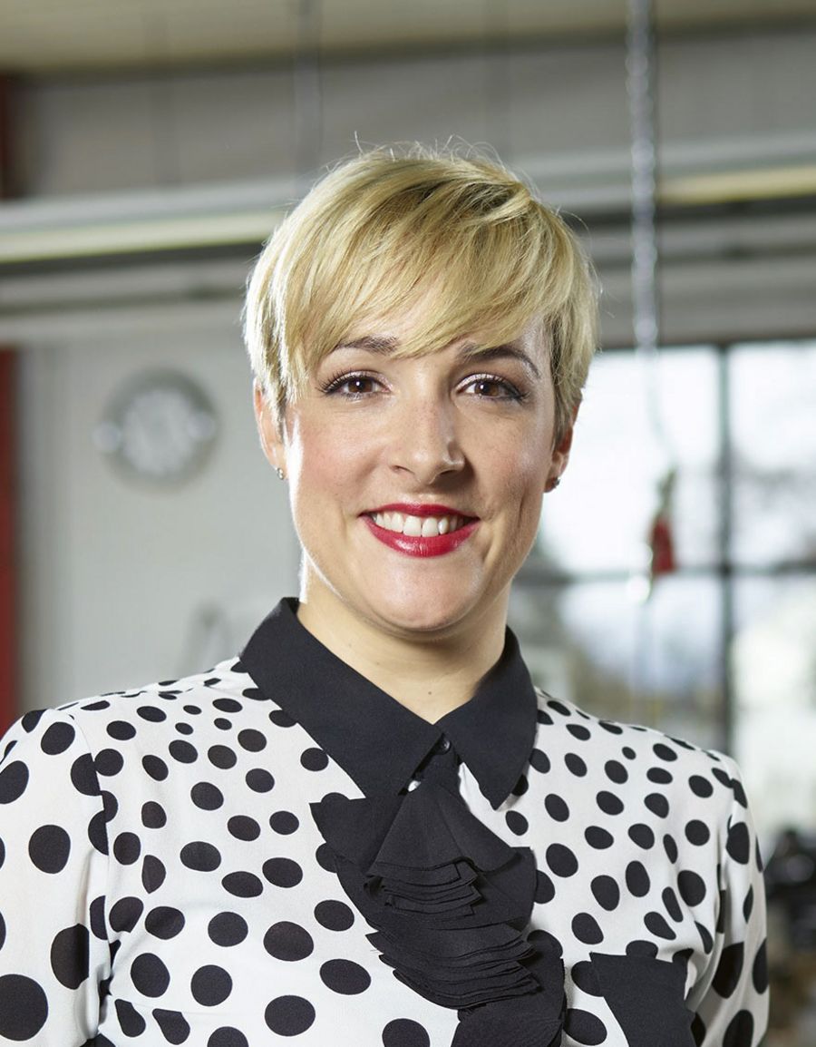 Marcia Behrens, Geschäftsführende Prokuristin der FAPACK - Fabrikation und Vertrieb von Verpackungsmitteln, Karl Behrens. Marcia Behrens, Geschäftsführende Prokuristin der FAPACK - Fabrikation und Vertrieb von Verpackungsmitteln, Karl Behrens.