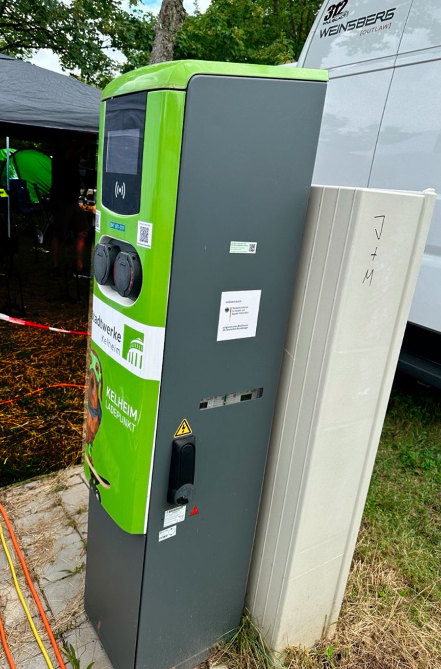 DZG Metering GmbH AC-Ladestation von Alfen DZG Metering GmbH AC-Ladestation von Alfen