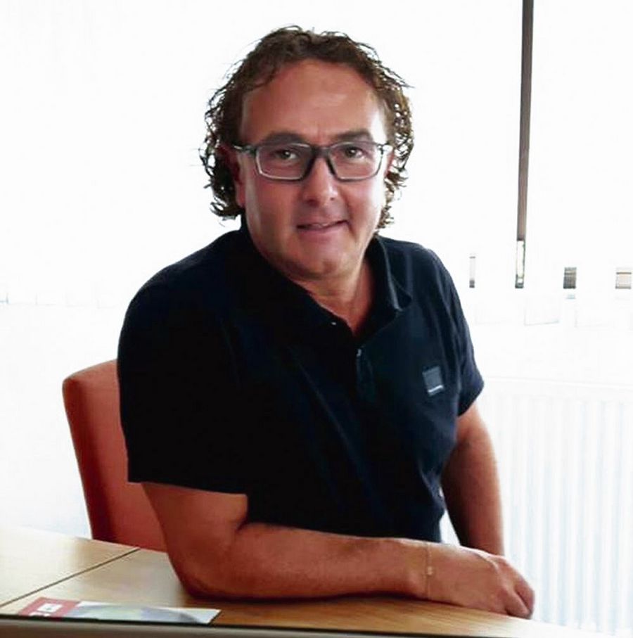 Roman Plachy, Prokurist und Miteigentümer der Brunnbauer-Armaturen Produktionsgesellschaft m.b.H. Roman Plachy, Prokurist und Miteigentümer der Brunnbauer-Armaturen Produktionsgesellschaft m.b.H.