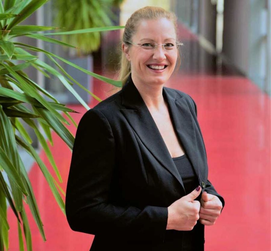 Evelyn Paschke, Geschäftsführerin der Technologie- und Gewerbezentren Potsdam GmbH Evelyn Paschke, Geschäftsführerin der Technologie- und Gewerbezentren Potsdam GmbH