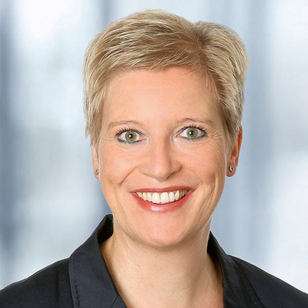 Stephanie Bär Geschäftsführerin Stephanie Bär Geschäftsführerin