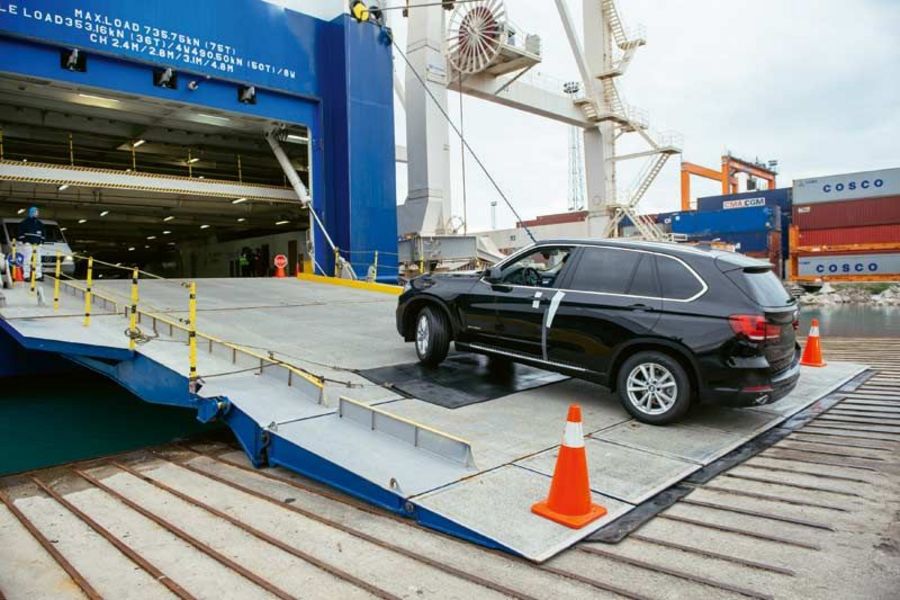 Vako Logistik Transport per Schiff Vako Logistik Transport per Schiff