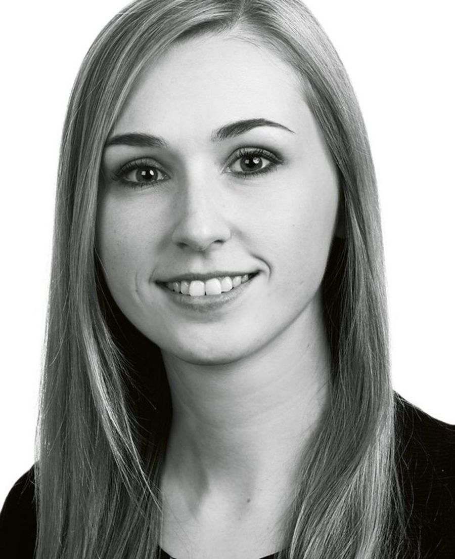 Anja Drenkelfuß, Unternehmensstrategie EFS Elektronische Fahrwerksysteme GmbH. Anja Drenkelfuß, Unternehmensstrategie EFS Elektronische Fahrwerksysteme GmbH.