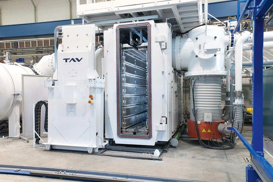 Horizontaler Vakuumofen mit automatisch öffnender Tür Horizontaler Vakuumofen mit automatisch öffnender Tür