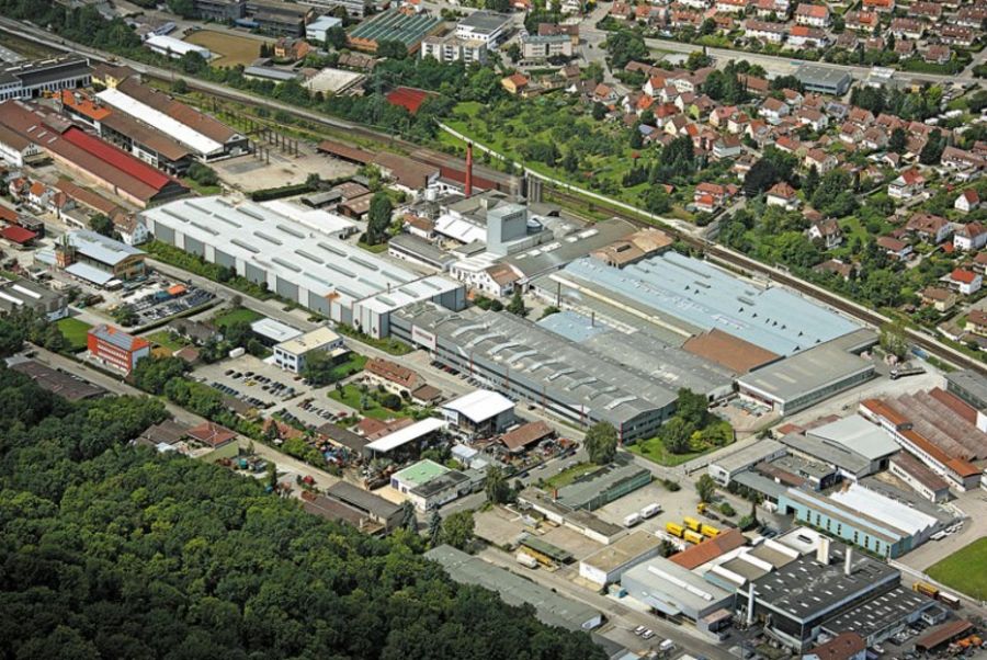 Das Produktionsgelände des Fliesenspezialisten Das Produktionsgelände des Fliesenspezialisten