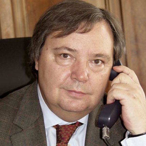 Roland Filippi Geschäftsführer Roland Filippi Geschäftsführer