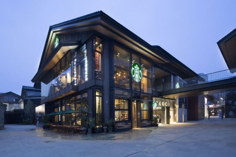 Einer der neuesten Starbucks Flagship Stores in China Einer der neuesten Starbucks Flagship Stores in China