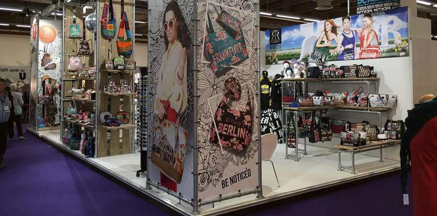 Fashion in the Citx Messestand Fashion in the Citx Messestand