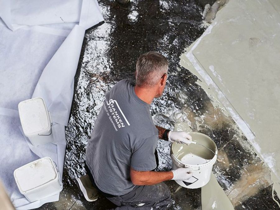 Franken System - FRANKOLON ist einer der innovativsten Flüssigkunststoffe am Markt FRANKOLON ist einer der innovativsten Flüssigkunststoffe am Markt