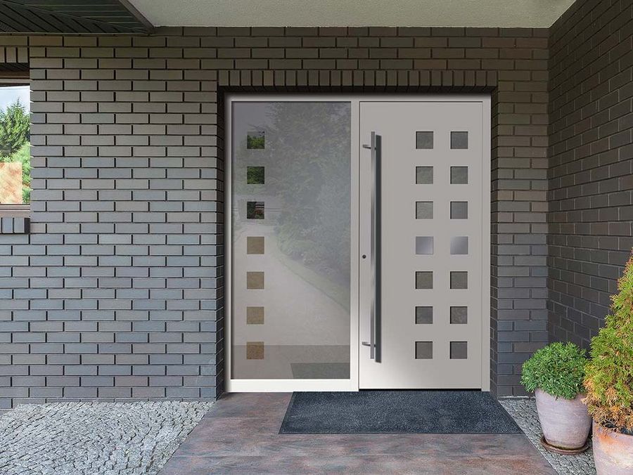 Eine Haustür von FeBa.