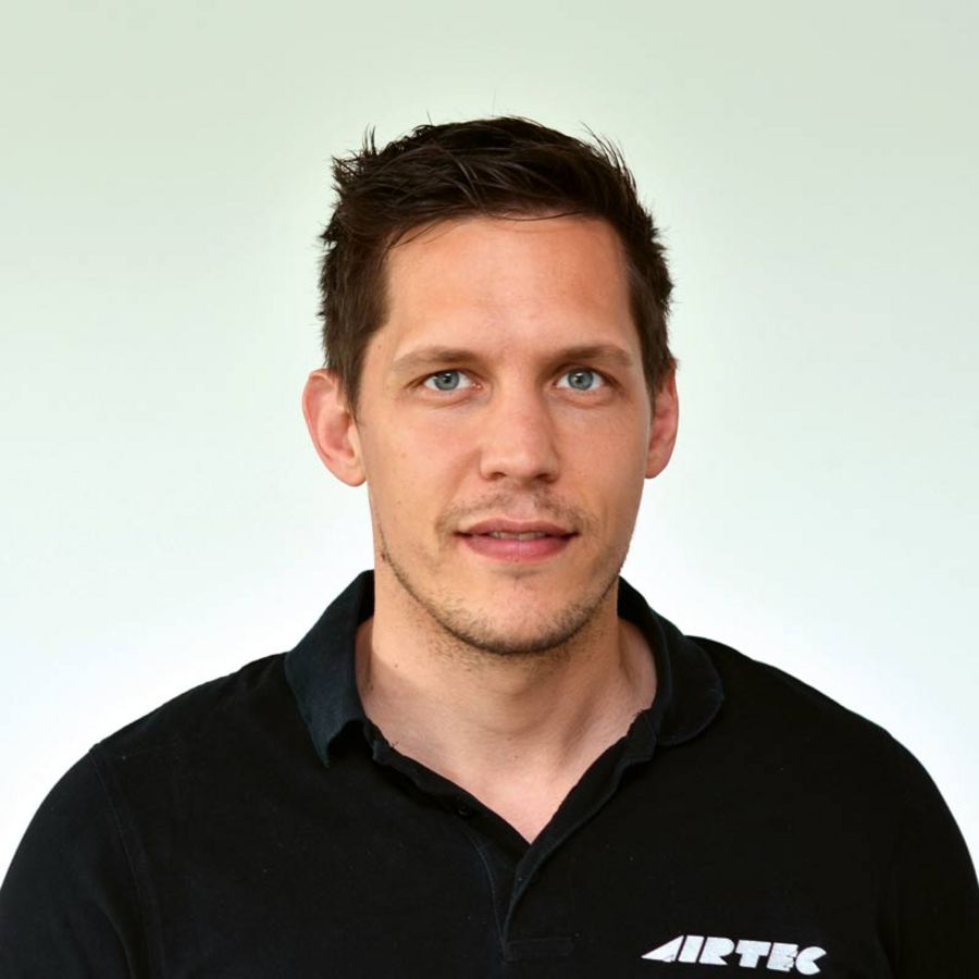 Rudolf Alda, Prokurist, Leiter Indus-trieofen-Technologie der Airtec Thermoprocess GmbH Rudolf Alda, Prokurist, Leiter Industrieofen-Technologie der Airtec Thermoprocess GmbH