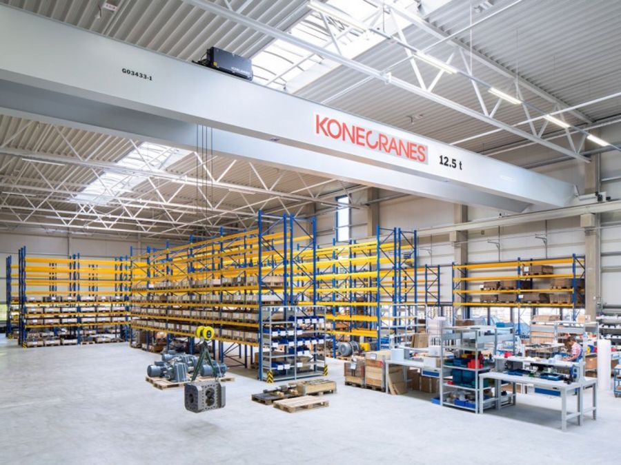 Konecranes gehört zu den Weltmarktführern im Bereich Lifting Businesses ™ und zu den Vorreitern in Industrie 4.0 Konecranes gehört zu den Weltmarktführern im Bereich Lifting Businesses ™ und zu den Vorreitern in Industrie 4.0