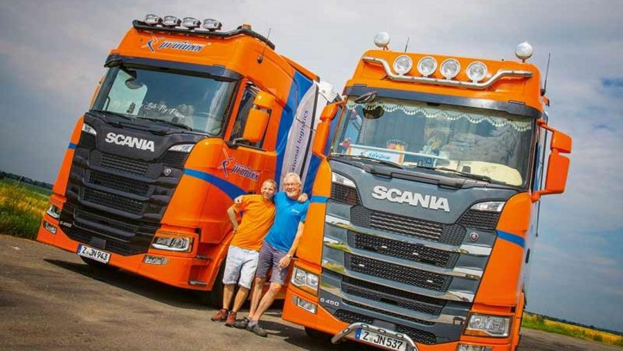 proloxx speditions & logistics Fahrer mit LKW proloxx speditions & logistics Fahrer mit LKW