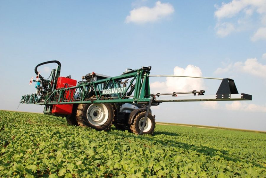 Hohe Bediensicherheit, leistungsstarke Technik: Anbau-Feldspritze MasterSpray IS pro