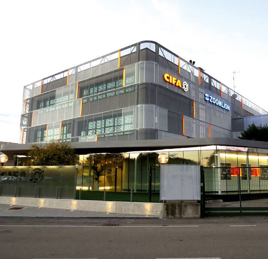 Das CIFA-Headquarter in Senago bei Mailand. Das CIFA-Headquarter in Senago bei Mailand.