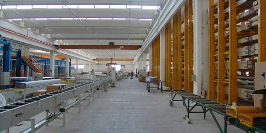 INDINVEST übernimmt auch die kundenspezifische Verpackung der Aluminiumprofile INDINVEST übernimmt auch die kundenspezifische Verpackung der Aluminiumprofile