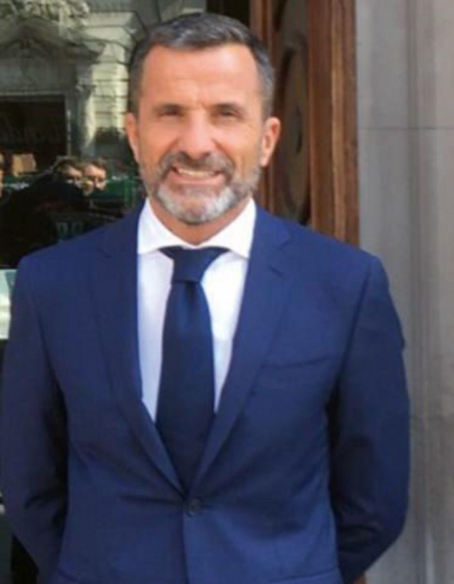 Dott. Anselmo Pagani, Vorstandsmitglied, Sales Manager, 2. Generation der Limea-Fisma SPA Dott. Anselmo Pagani, Vorstandsmitglied, Sales Manager, 2. Generation der Limea-Fisma SPA