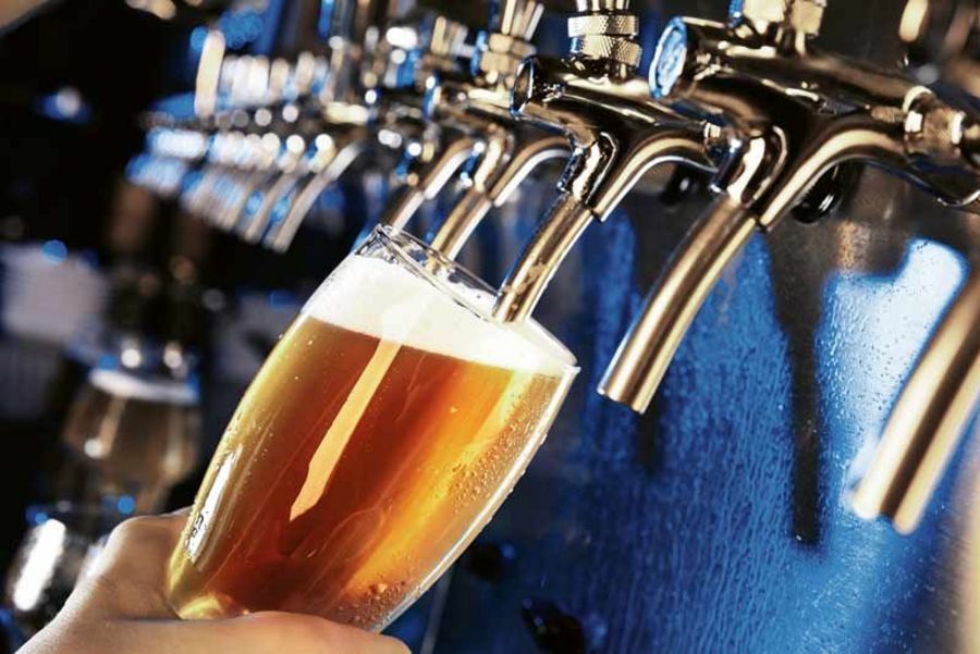 Splendid Drinks Bier zapfen Splendid Drinks Bier zapfen
