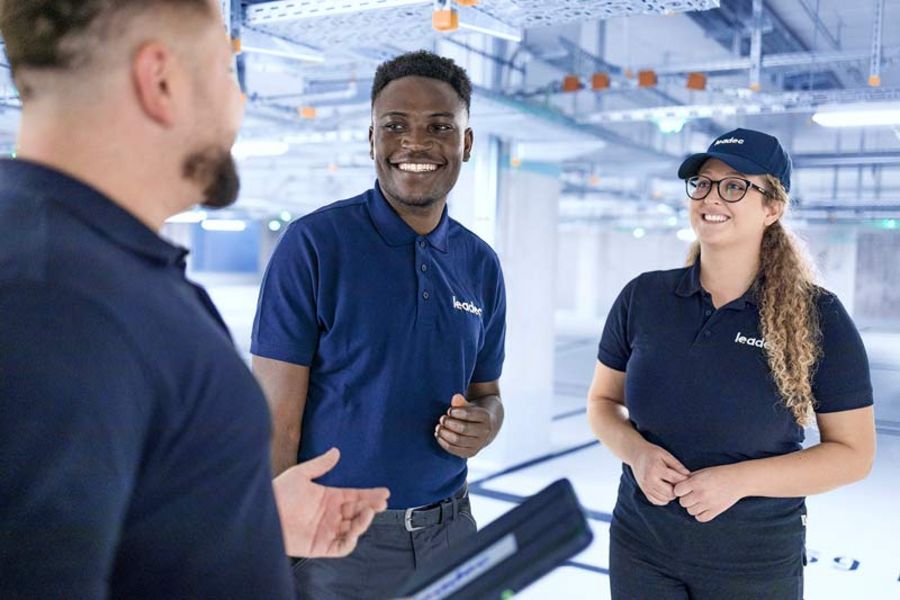 Leadec Mitarbeitergespräch Leadec Mitarbeitergespräch