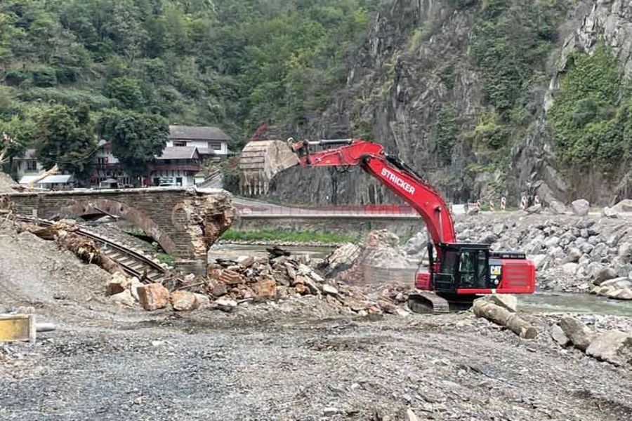 Stricker Holding GmbH Rückbau zerstörter Bausubstanz im Ahrtal Stricker Holding GmbH Rückbau zerstörter Bausubstanz im Ahrtal