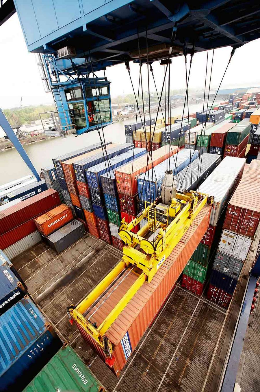 Containerhafen Containerhafen