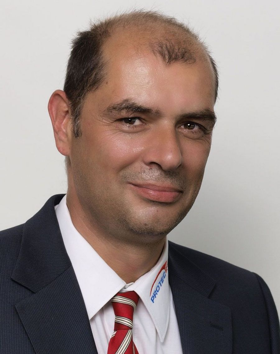 Geschäftsführer Frank Schellenberger Geschäftsführer Frank Schellenberger