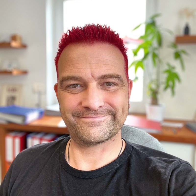 Christian Kümmel, Geschäftsführer der Kümmel Fahrzeugteile GmbH & Co. KG Christian Kümmel, Geschäftsführer der Kümmel Fahrzeugteile GmbH & Co. KG