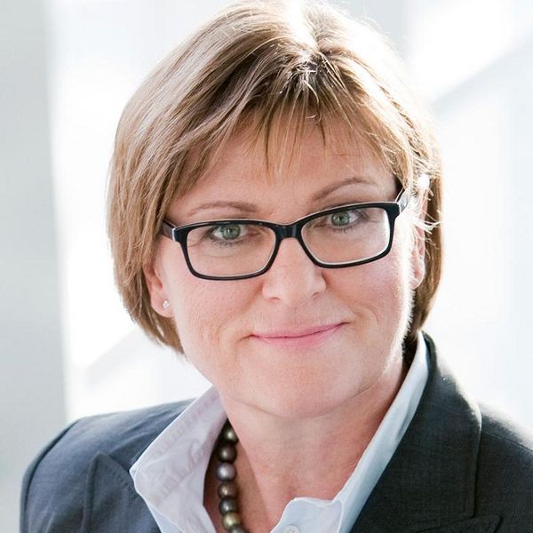 Ursula Lindl, Geschäftsführerin der Weise Fashion GmbH & Co. KG Ursula Lindl, Geschäftsführerin der Weise Fashion GmbH & Co. KG