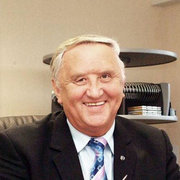 OMR Prof. Dr. sc. med. Dietmar Enderlein OMR Prof. Dr. sc. med. Dietmar Enderlein