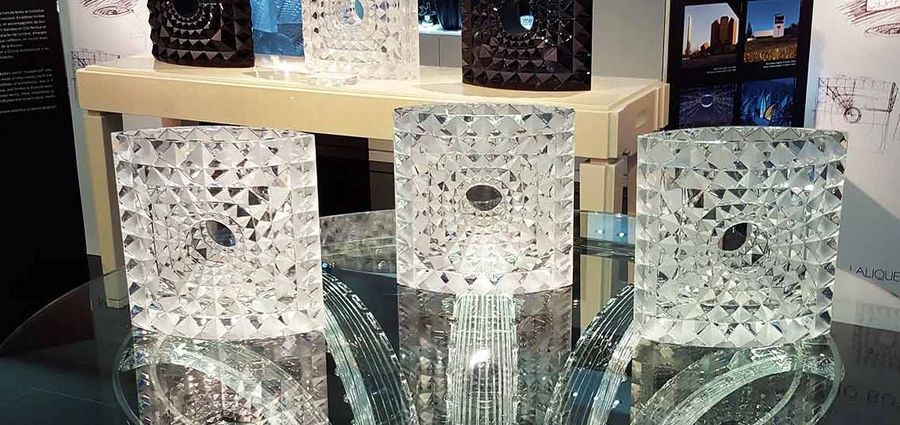 Glaskunst von Art & Fragrance S.A. Glaskunst von Art & Fragrance S.A.