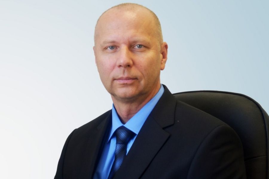 László Nagyváradi, Handelsdirektor László Nagyváradi, Handelsdirektor