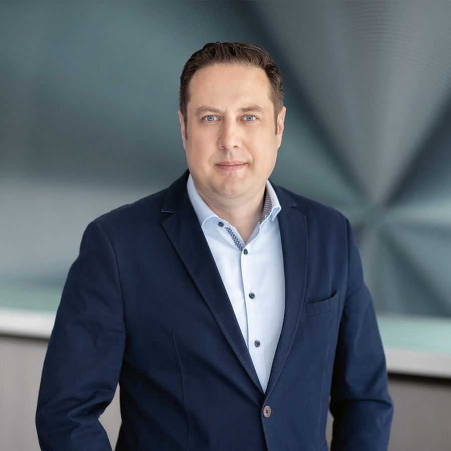 Alulux Verkaufsleiter DACH Christian Scheer Alulux Verkaufsleiter DACH Christian Scheer