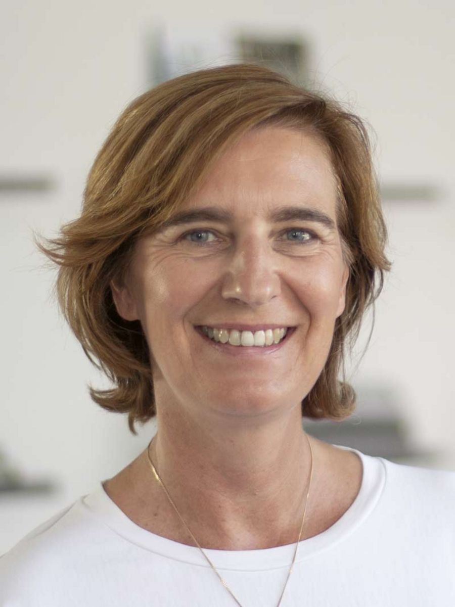 Sylke Mikolajczak, Head of Marketing DELIUS GmbH & Co. KG Sylke Mikolajczak, Head of Marketing DELIUS GmbH & Co. KG