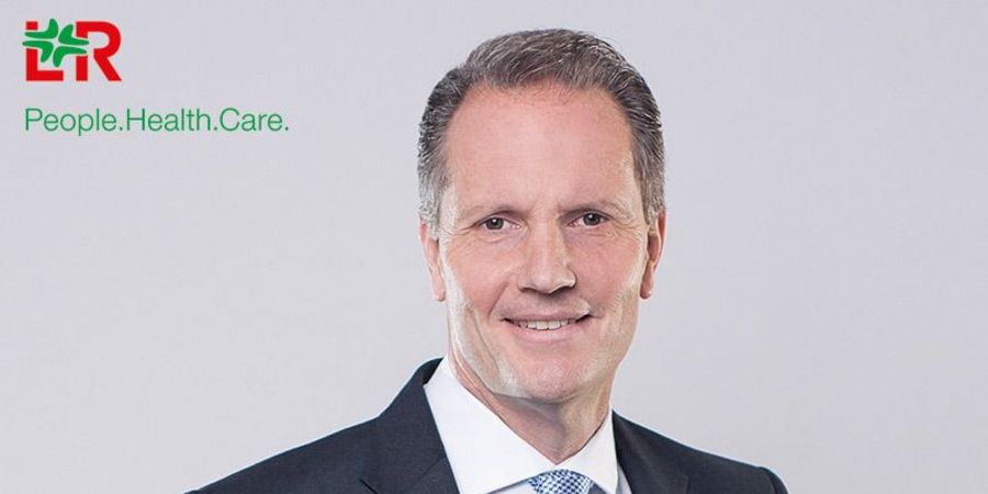 Dipl.-Ing. Wolfgang Süßle versteht L&R als Problemlöser der Kunden Dipl.-Ing. Wolfgang Süßle versteht L&R als Problemlöser der Kunden