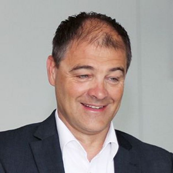 Thomas Kleiner, Vorstandsvorsitzender der iXenso AG Thomas Kleiner, Vorstandsvorsitzender der iXenso AG