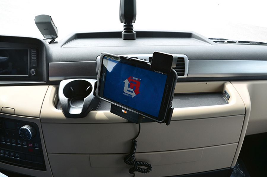 Reinert Logistics: Digitalisierung im Cockpit Reinert Logistics: Digitalisierung im Cockpit